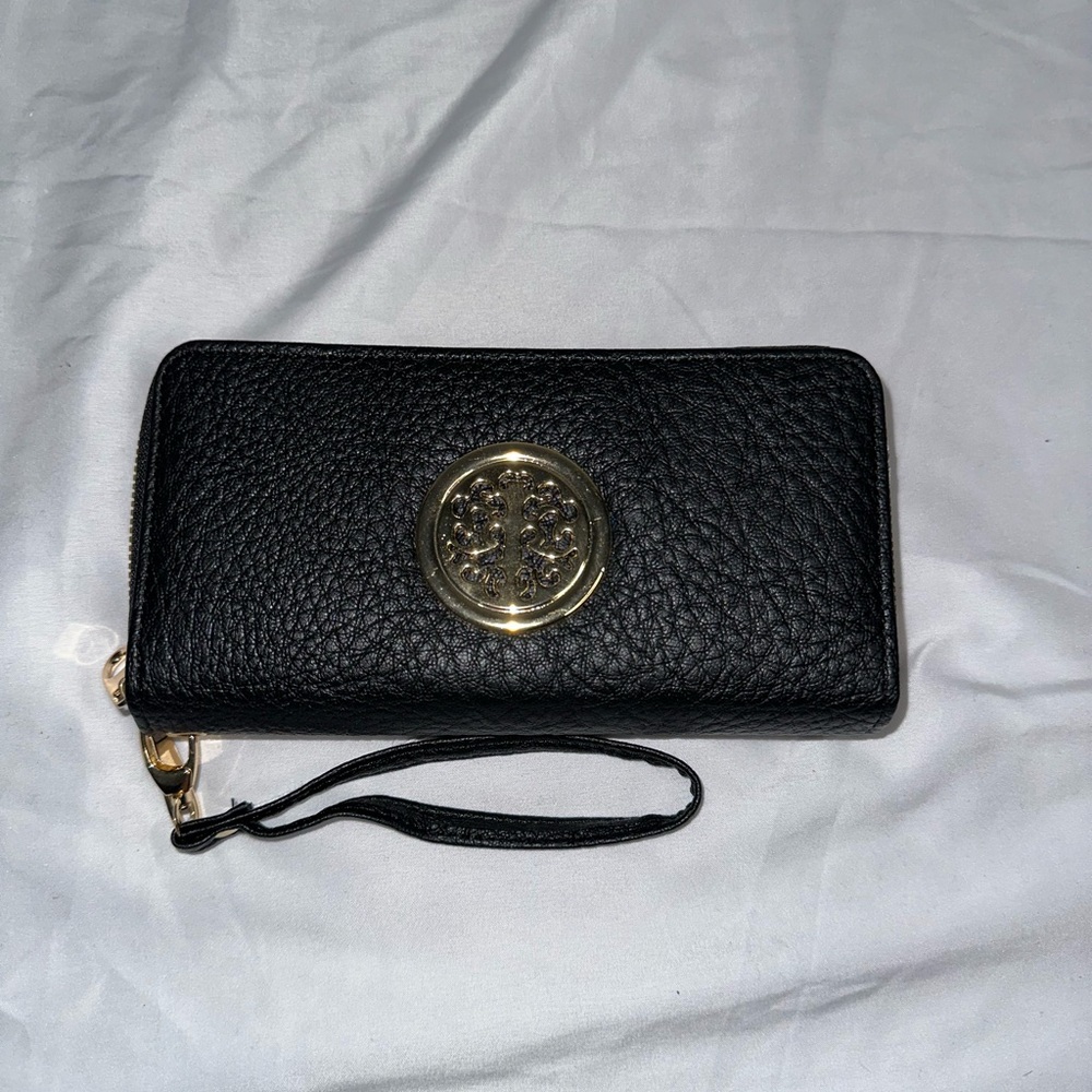 Black and Gold Textured Leather Wallet with Zipper Closure